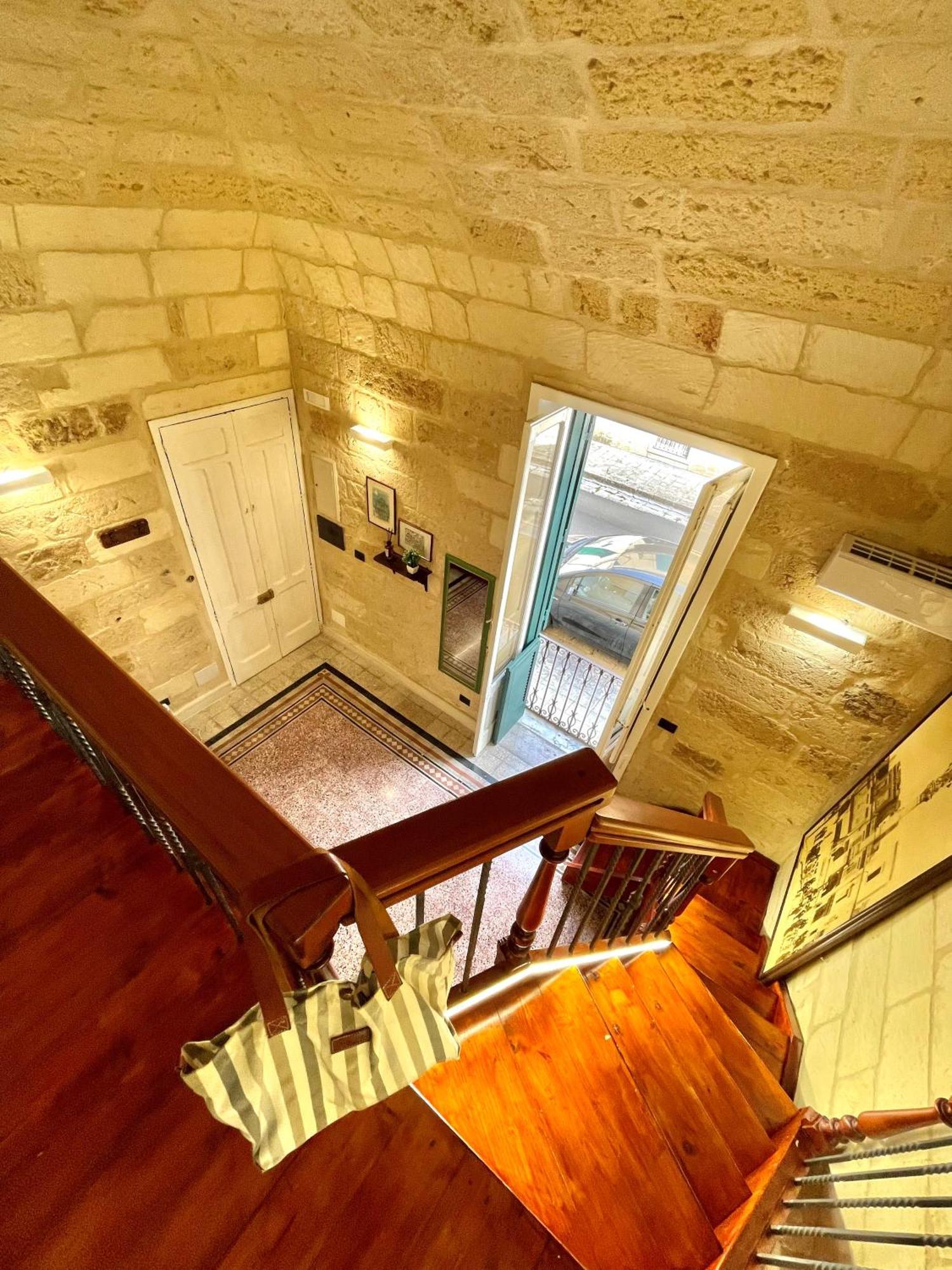 Apartamento Vohis Luxury House - Fast Wi-Fi & Easy Parking Lecce Exterior foto